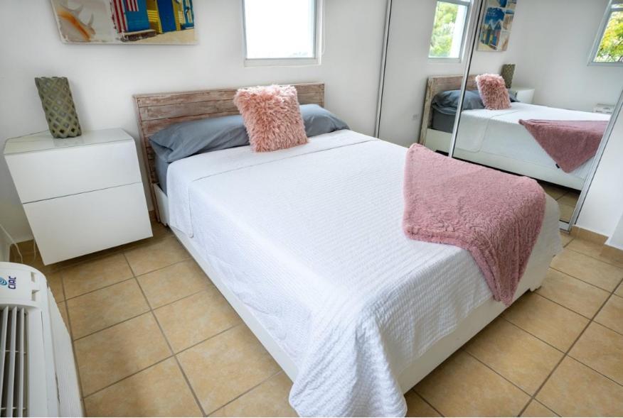 Luxury Apartment With Ocean Views 法哈多 外观 照片
